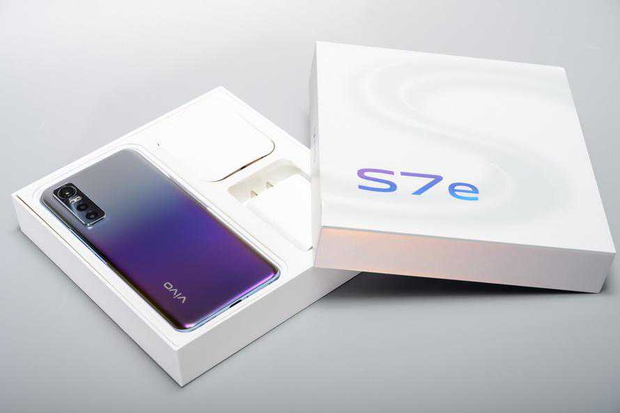 vivo S7e评测:轻薄高颜值5G自拍手机 vivo S7e评测:轻薄高颜值5G自拍手机