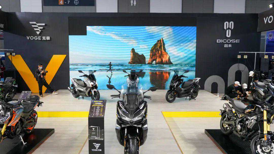 14880元起 带梁的中型踏板 TCS版仅加1100元 无极SR150GT发布