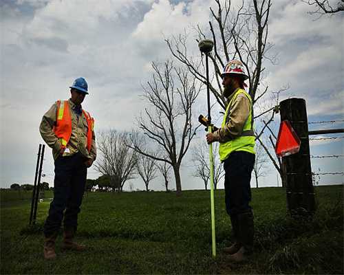 华阴市农业机械管理站2017年农机购置补贴开始办理