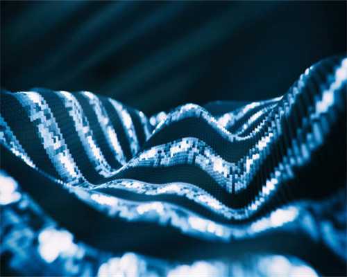 工程船遭遇大风浪走锚失控，海空联合救援  直升机悬停50米上空吊运19人